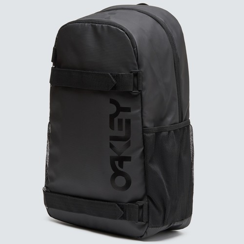Oakley freshman skate backpack - oakley,